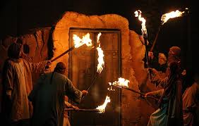 چرا علی علیه السلام در هنگام هجوم به خانه خود از فاطمه زهرا دفاع نکرد ؟ چرا علی علیه السلام در هنگام هجوم به خانه خود از فاطمه زهرا دفاع نکرد ؟