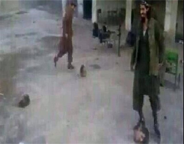 تروریستهای سوری با سرهای بریده فوتبال بازی می کنند + عکسءاللهءمحمدءعلیءاسلامءدینءTVshiaءشیعهءمنجیءقرآنءخداء