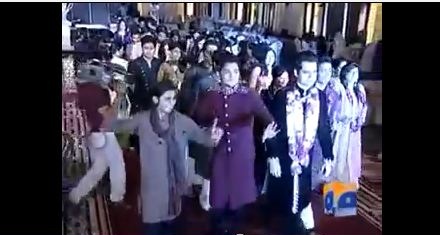 توهین به حضرت علی (ع) و حضرت فاطمه زهرا (س) در شبکه جیو و اعتراض مردم پاکستان + تصاویر توهین به حضرت علی (ع) و حضرت فاطمه زهرا (س) در شبکه جیو و اعتراض مردم پاکستان + تصاویر